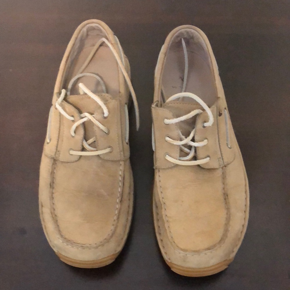 Red Wings Boat Shoes. Very good condition. Worn a only a few times.